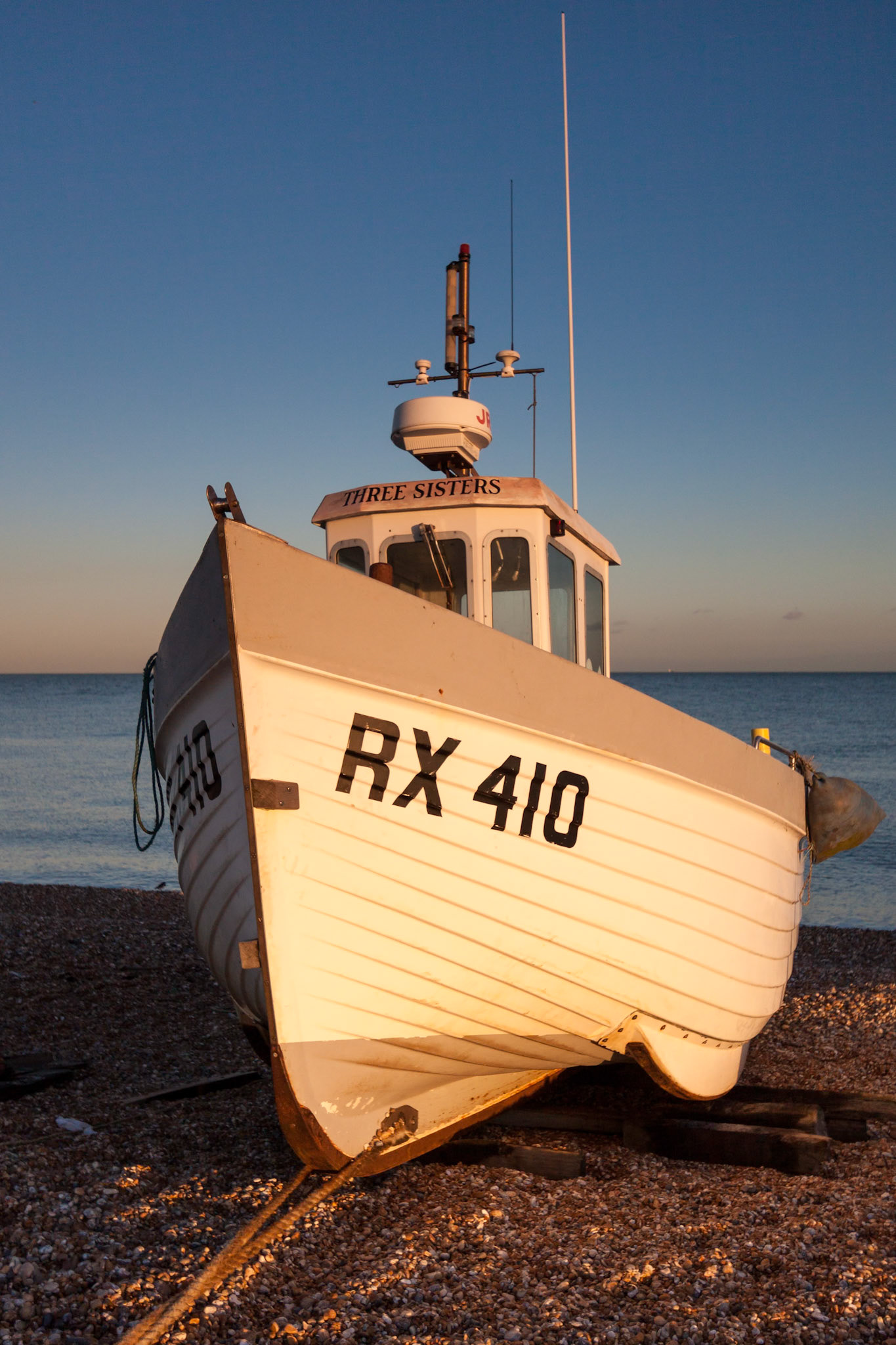DUNGENESS, KENT/UK _ DECEMBER 17 :  Fishing Boat on Dungeness Beach in Kent on December 17, 2008