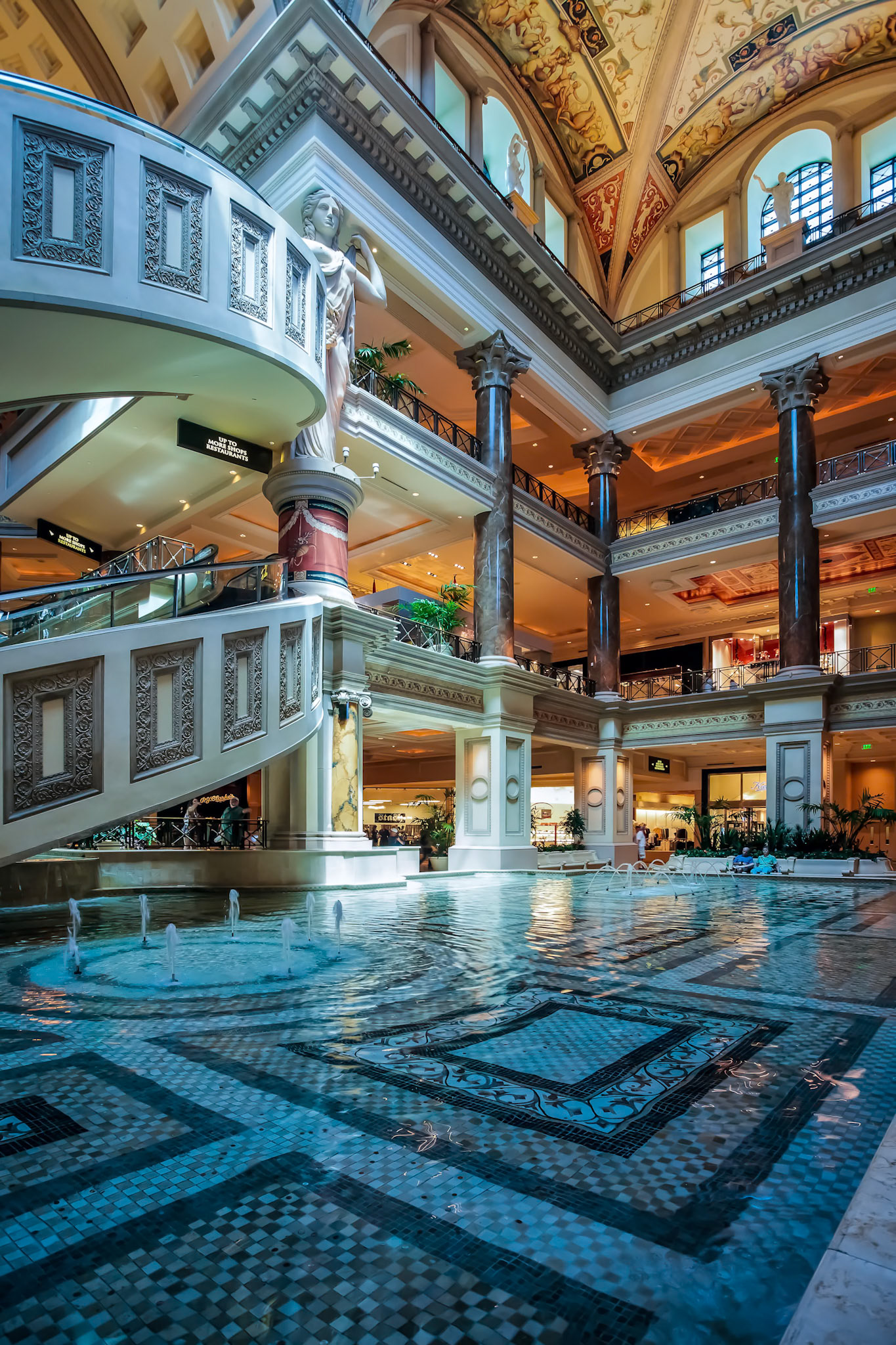 Forum Shopping Mall in Las Vegas