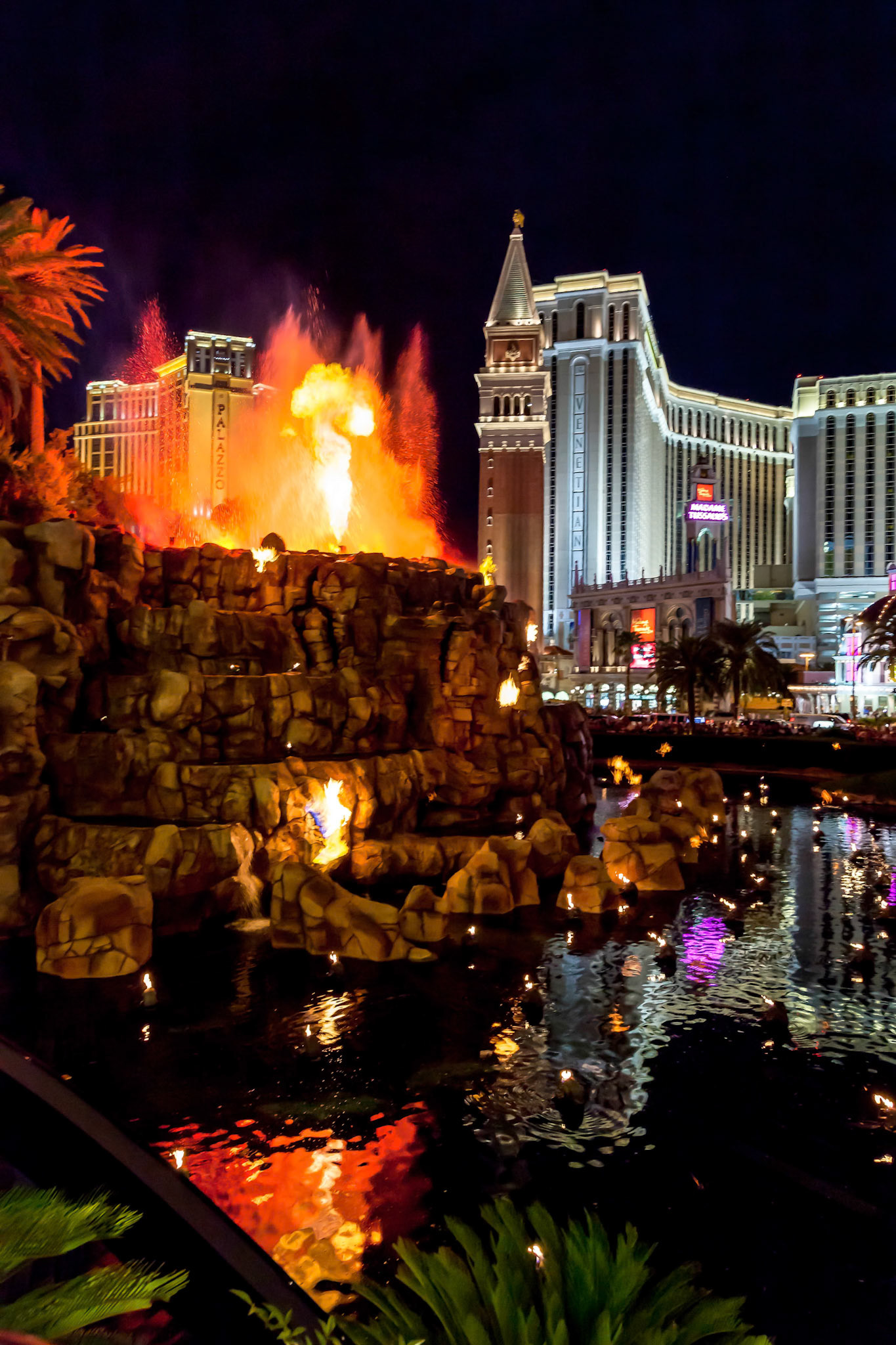 Volcano at the Mirage Hotel Las Vegas